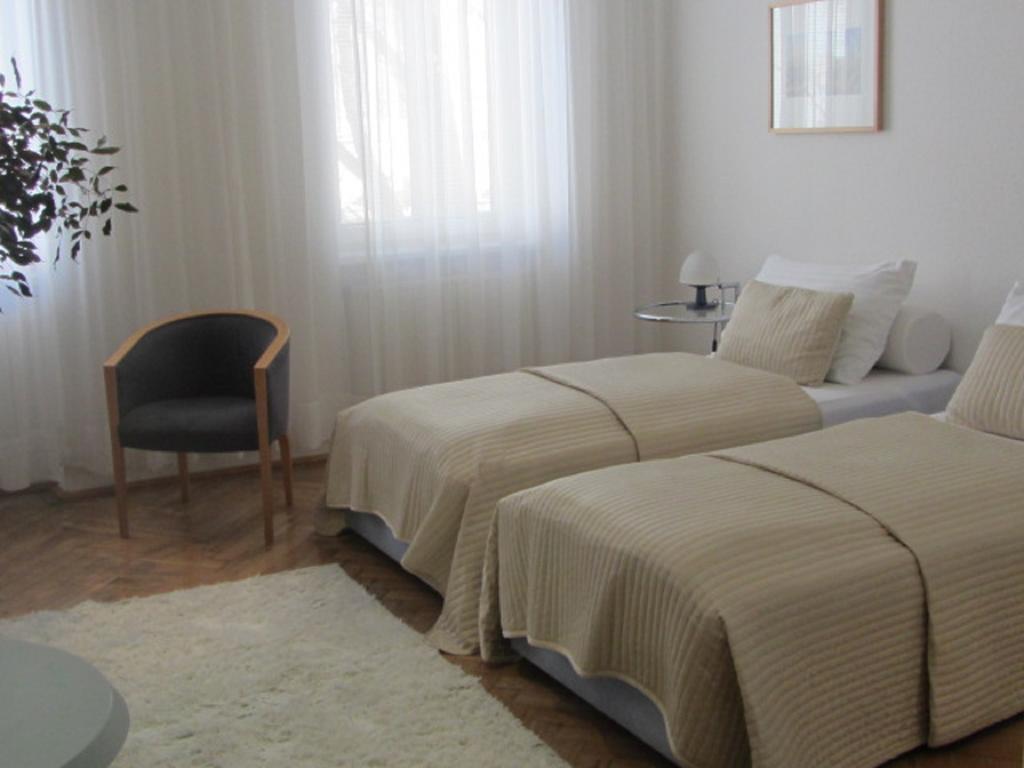 Hotel Wiener Kindl Room photo