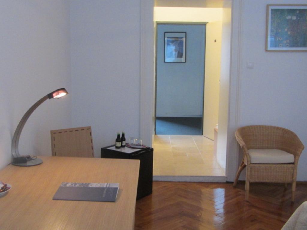 Hotel Wiener Kindl Room photo